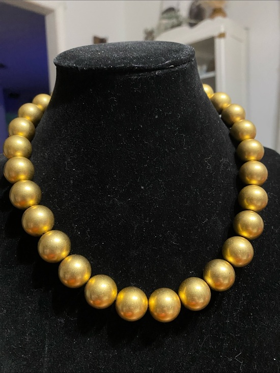 Jewelry - VTG Gold Bead Necklace